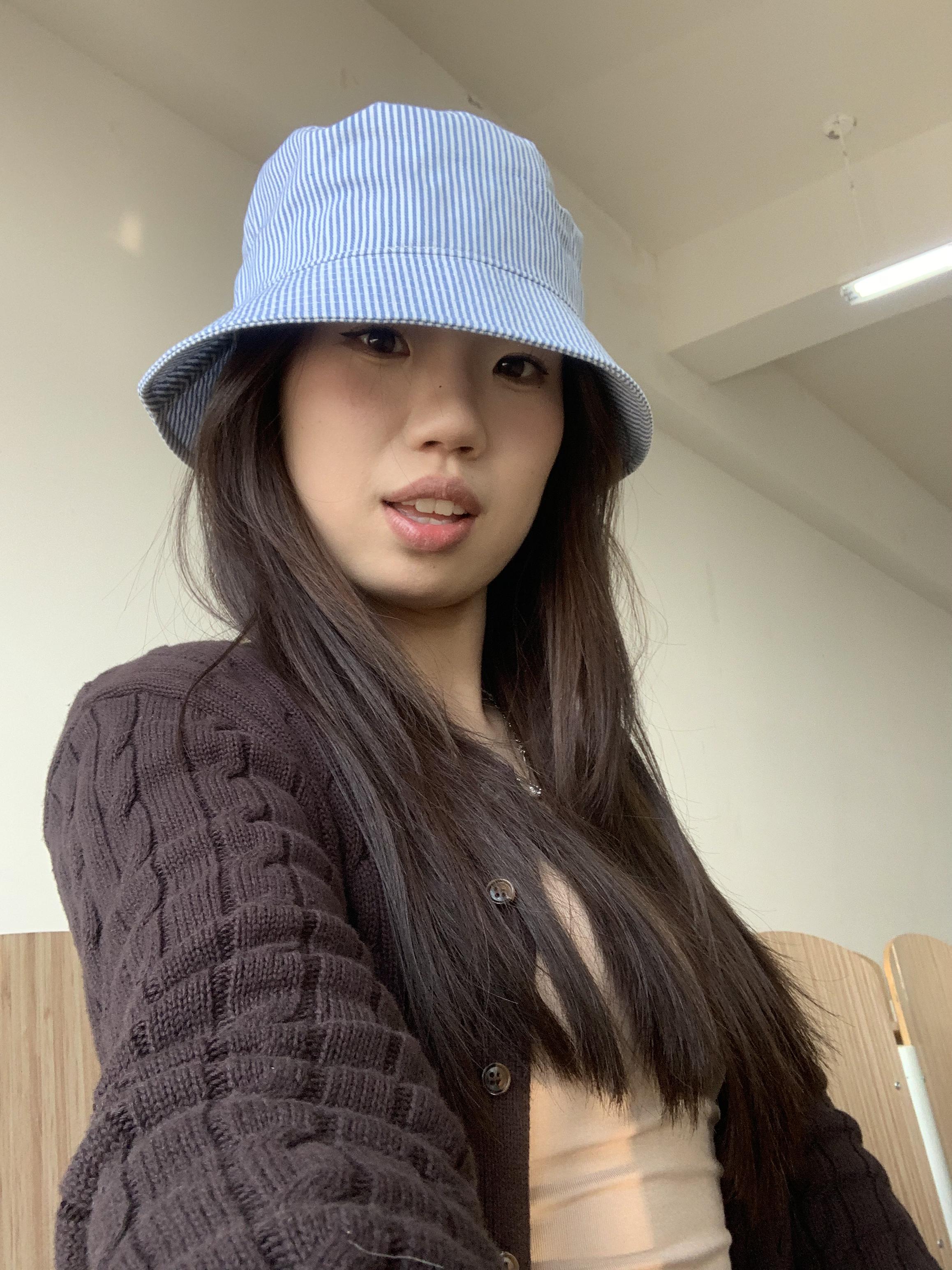 早八人懒人穿搭公式|一顶帽子拯救所有造型